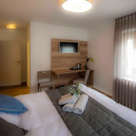 Apartment Mato One Zimmervermietung *